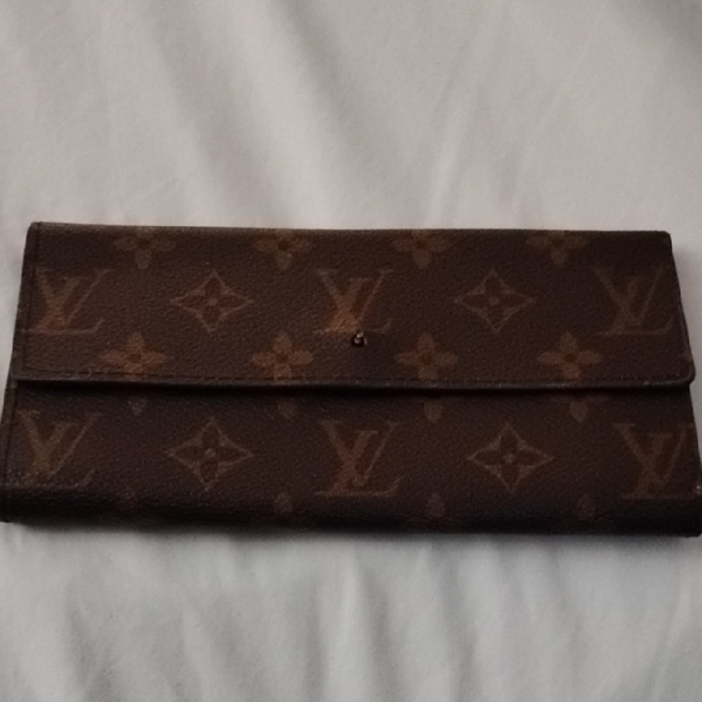 Louis Vuitton Brown Monogram Clutch